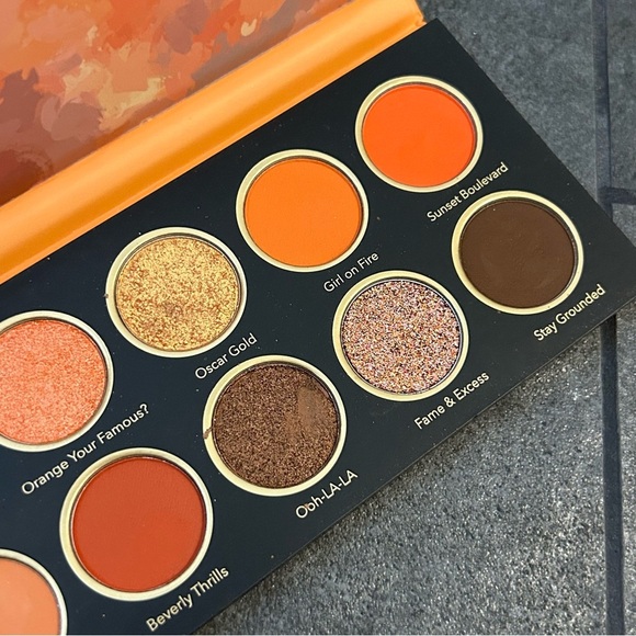 Stay Juicy Los Angeles Eyeshadow Palatte - Picture 3 of 9